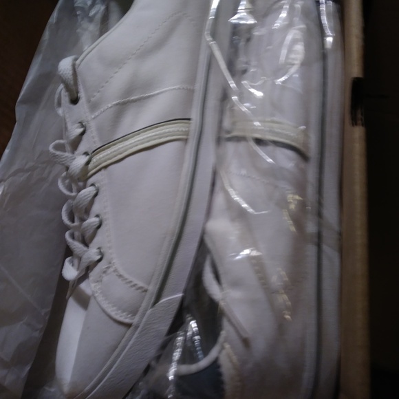 Lands' End Retro Canvas Sneakers - Picture 2 of 6